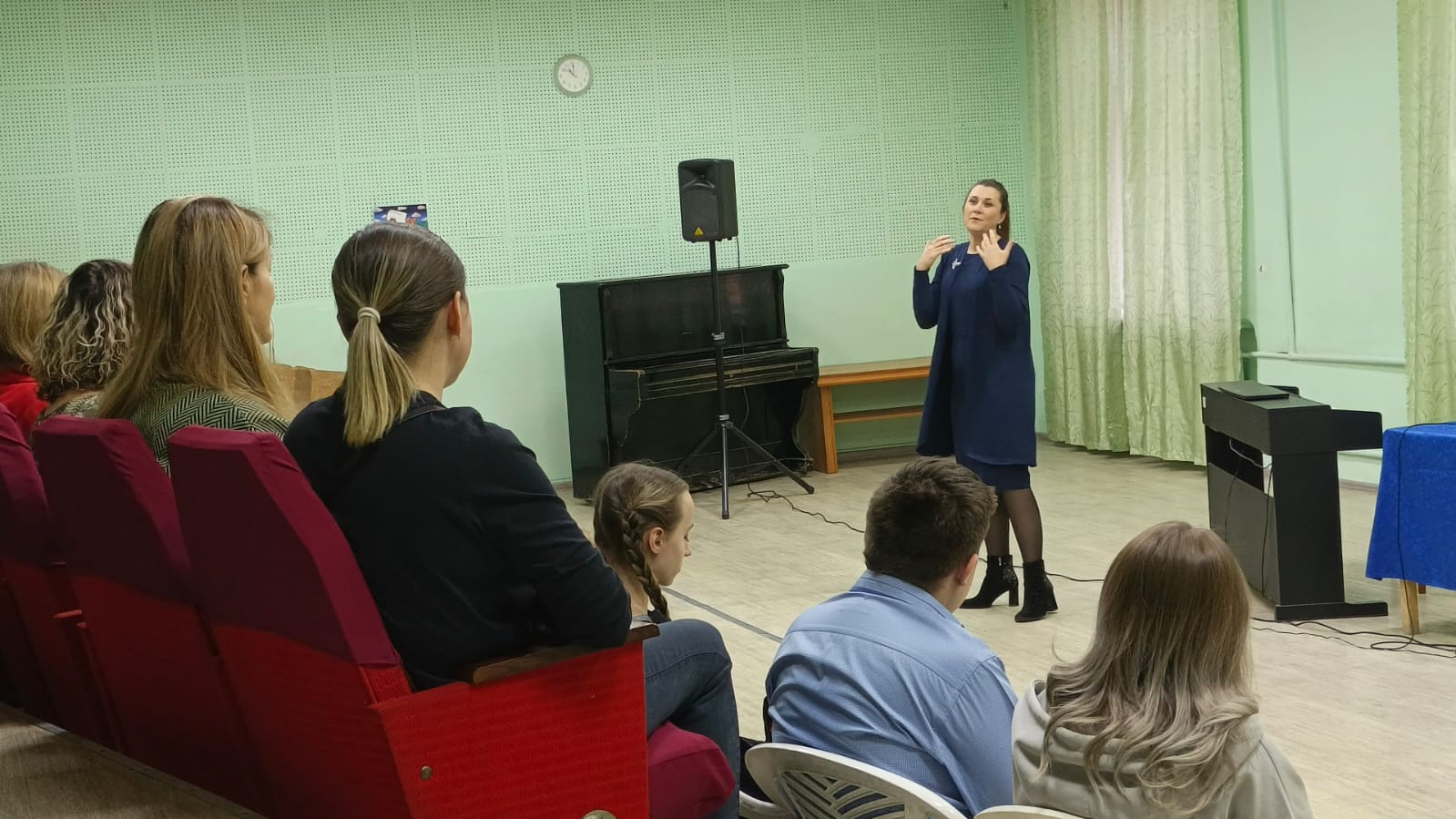 20 ноября в ГЦНТ прошел мастер-класс для педагогов детских школ искусств по эстрадному вокалу
