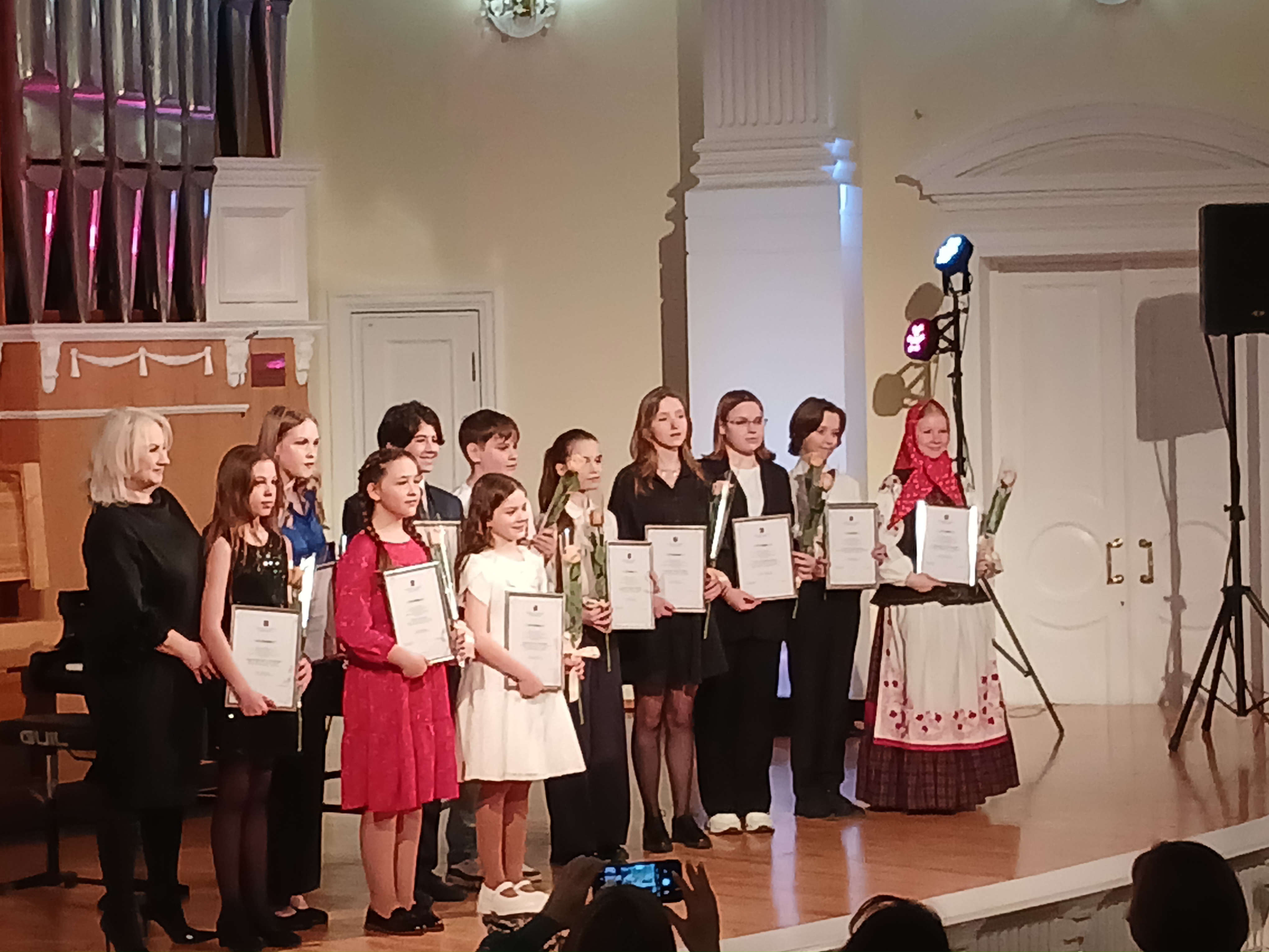 Церемония вручения сертификатов обладателям стипендии Министерства культуры Омской области