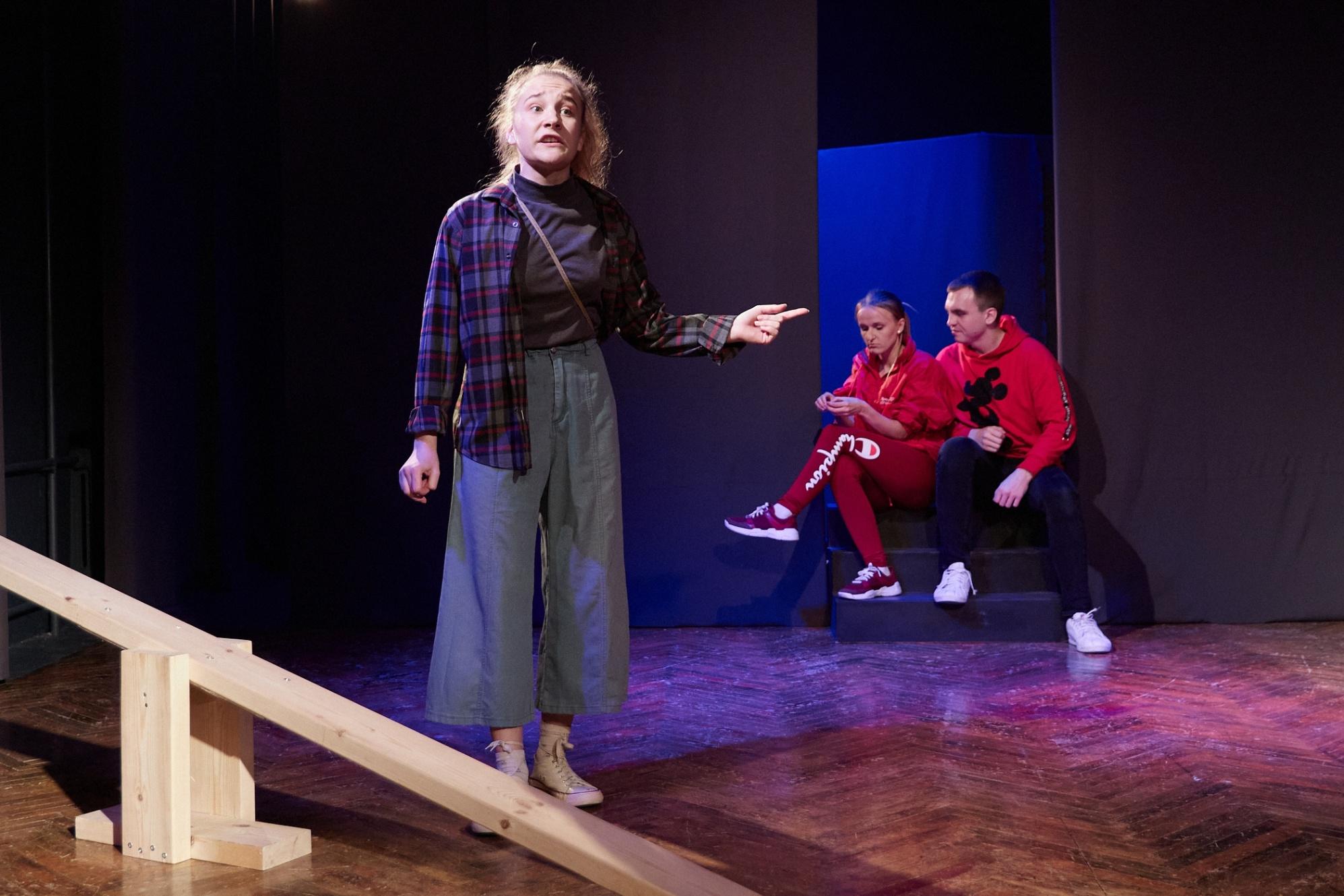 «Раз, два, три, четыре, пять... Машенька идёт гулять…»