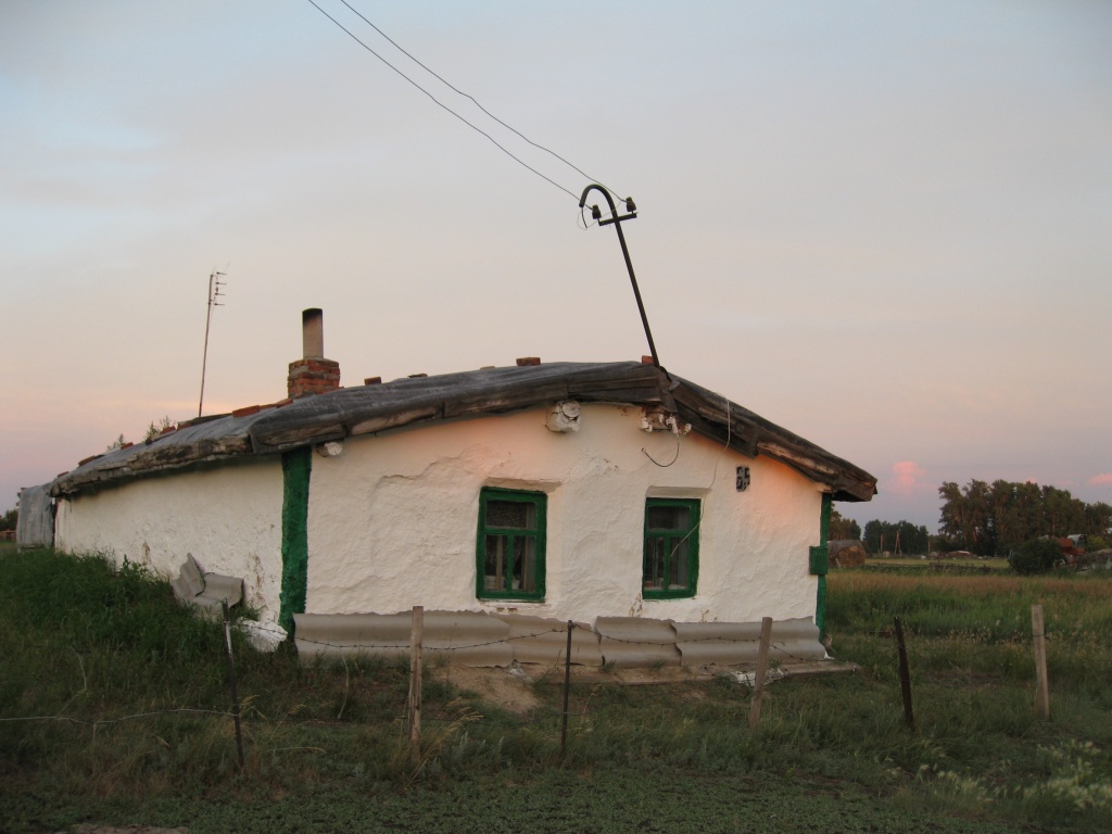 1_ Традиционное жилище украинских переселенцев с. Богодуховка.jpg